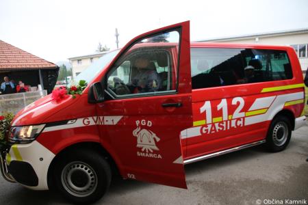 Prostovoljno gasilsko društvo Šmarca bogatejše za novo vozilo (57)